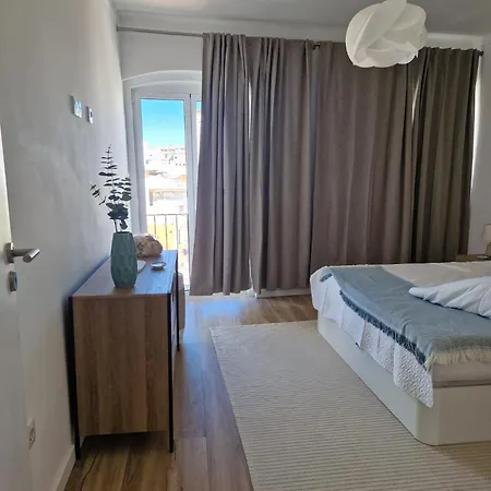 T2 Modern Waterfront - Apartment *