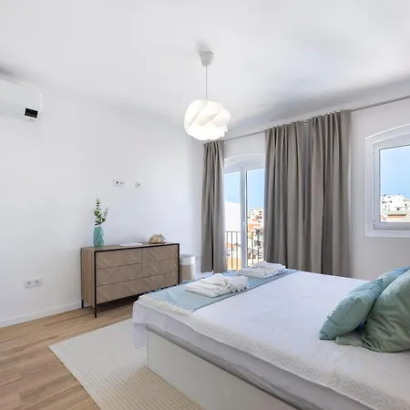 T2 Modern Waterfront - *