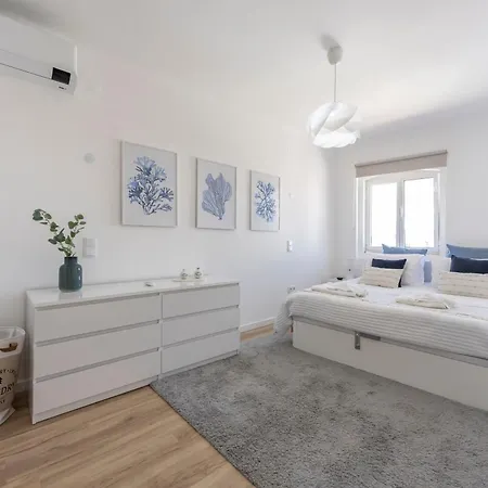 T2 Modern Waterfront -