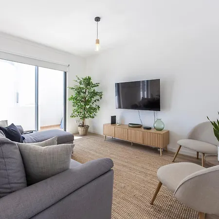 T2 Modern Waterfront - Apartment