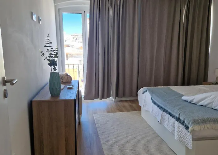 T2 Modern Waterfront - Portimao Apartment *