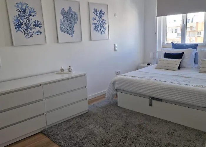 Apartment T2 Modern Waterfront - Portimao *